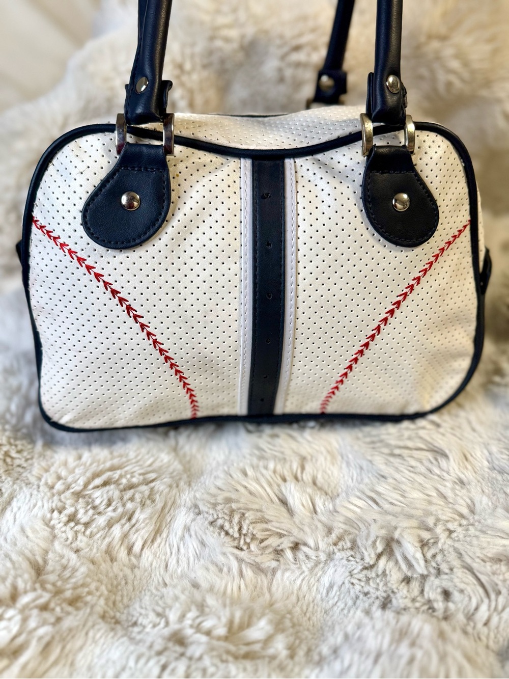 New York Yankees White & Navy Baseball Satchel Bag - Picture 3 of 13
